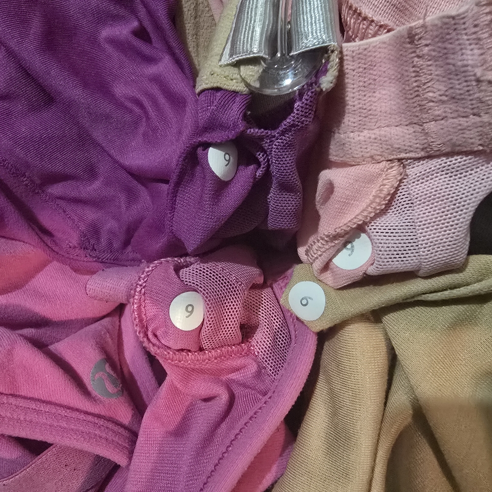 Bundle Lululemon Tank Tops 4pcs